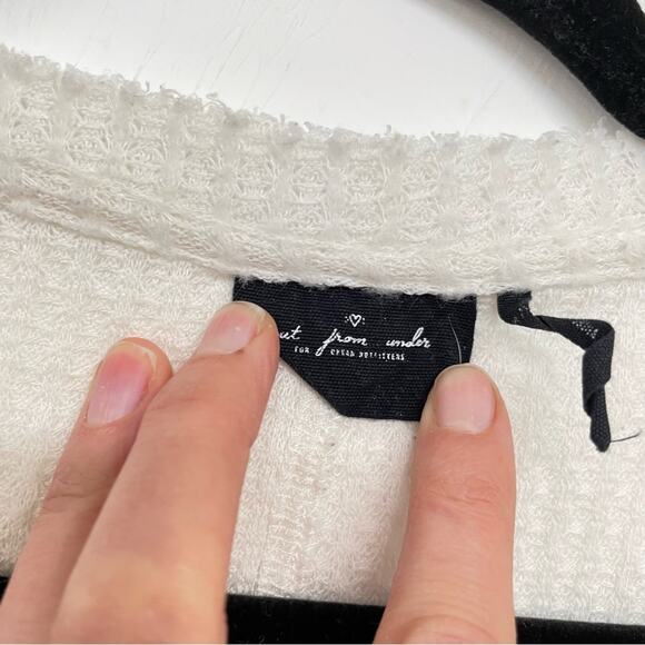 Out From Under White Waffle Knit Cardigan Sweater Womens M Raw Edge Boho Fall - Picture 2 of 8